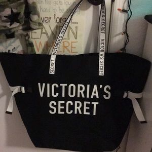 Large Victoria’s Secret tote